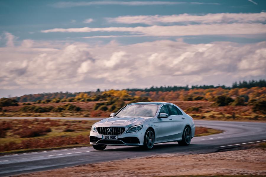  Mercedes-AMG C63 S (W205) 2018 года  (UK) (фото 13 из 40)